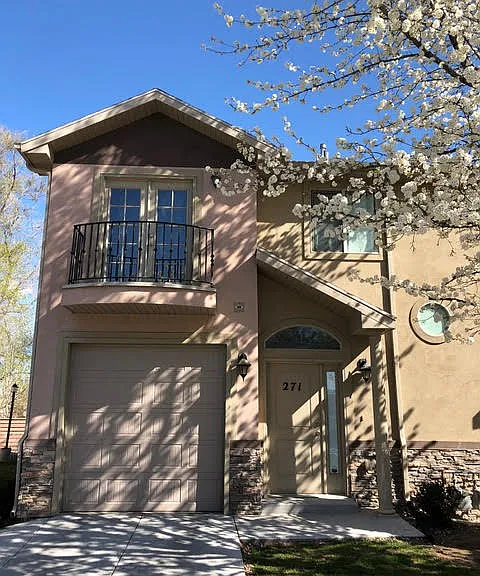 271 E Ailee Ln — Photo 1