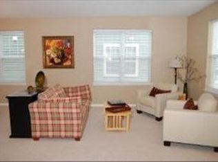 3008 Cookson Ave, Elgin, IL 60124