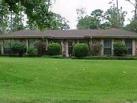 1st image of 916 Hickory Dr