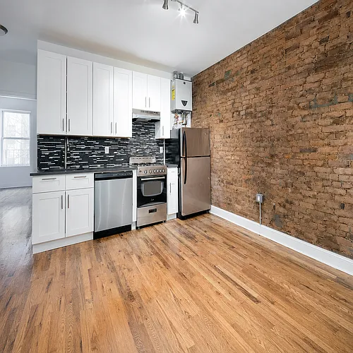 907 Jefferson Ave #3 Photo 1