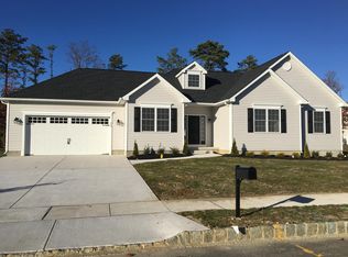 215 Surf Rd, Egg Harbor Township, NJ 08234