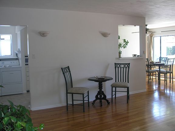 4th image of 12105 Alberta Dr
