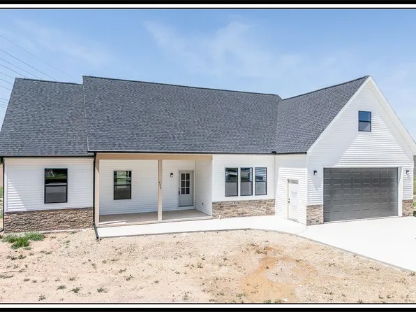 535 Pheasant Dr, New London, WI 54961