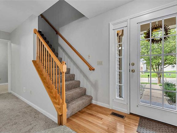 3rd image of 3762 Southern Manor Dr