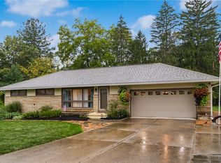 2403 Center Dr, Zanesville, OH 43701