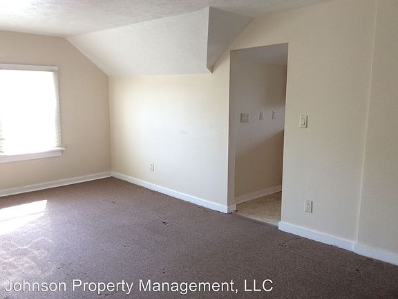 4th image of 1603 W Shannon Ave #2