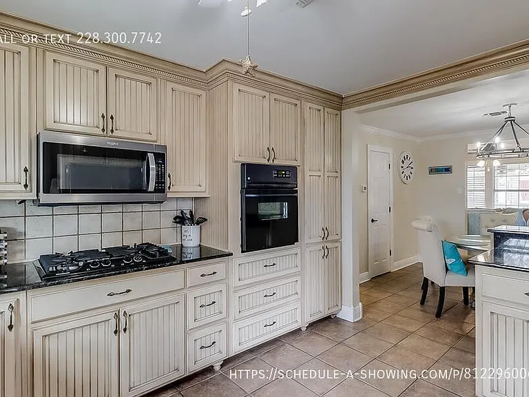 176 Markham Dr — Photo 19