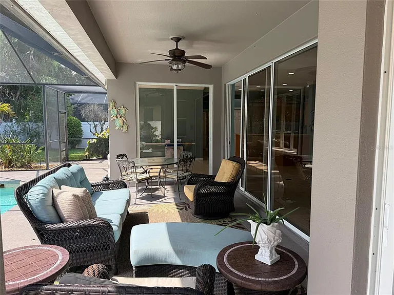 4823 Carrington Cir — Photo 46