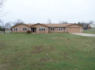 5717 Mockingbird Ln, Blanchard, OK 73010