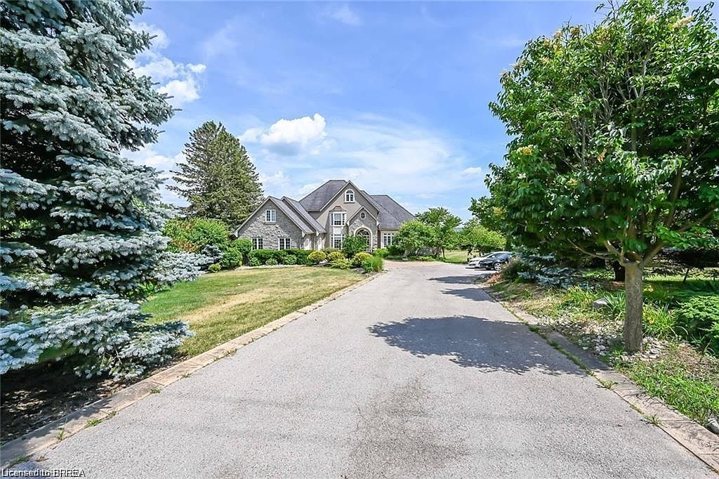 92 Pleasant Ridge Rd, Brantford, ON N3R 0B8 MLS 40428870 Zillow