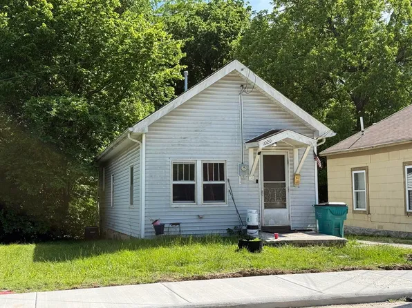 1020 W Nichols Street, Springfield, MO 65802