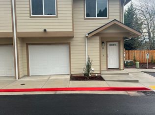 935 Arthur Ave APT D, Cottage Grove, OR 97424