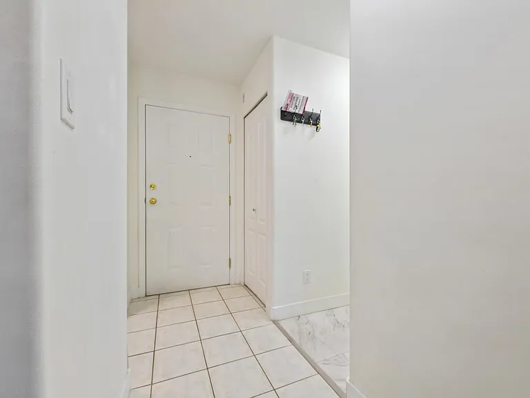 15150 108th Ave #309 — Photo 7