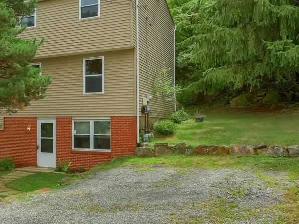 4284 Sample Ct #1, Allison Park, PA 15101