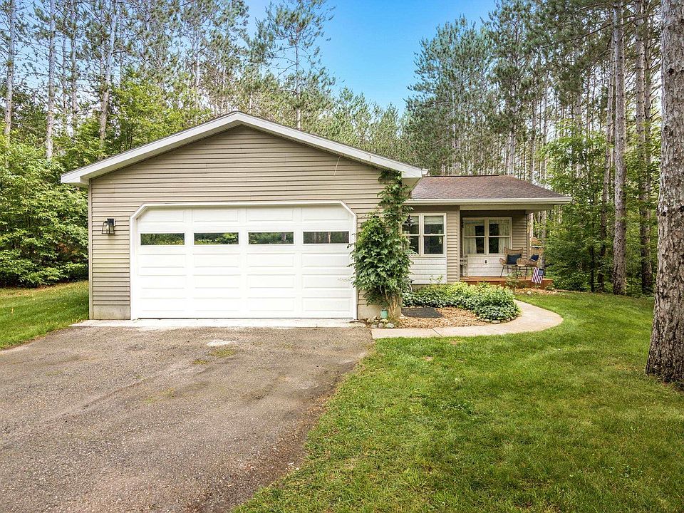 1st image of 19980 Pine Woods Dr