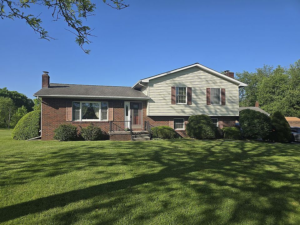 1st image of 121 Pearl Dr