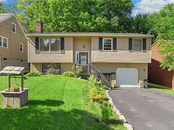 142 Sunhill Ter, Syracuse, NY 13207