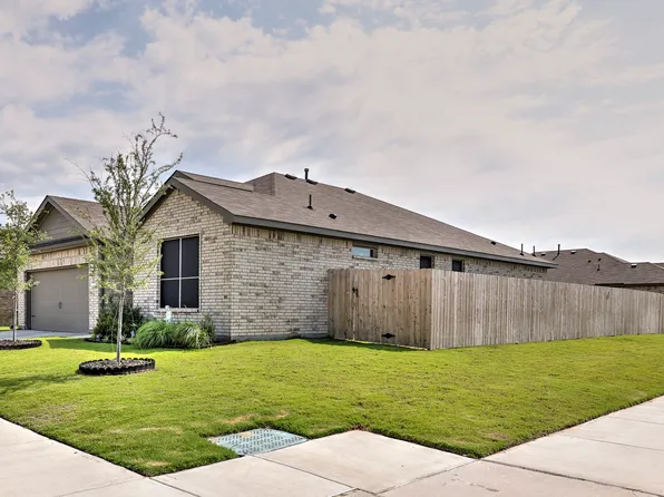 9657 Alderleaf Trl, Crowley, TX 76036