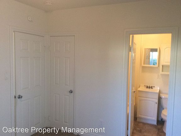 4th image of 332 El Medio St #3009074