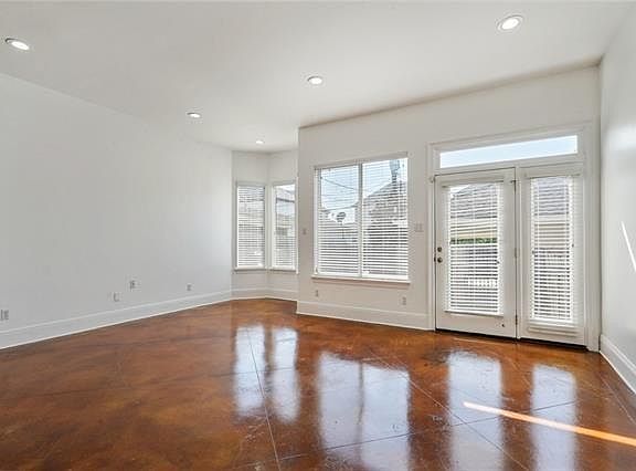 3rd image of 6570 Canal Blvd