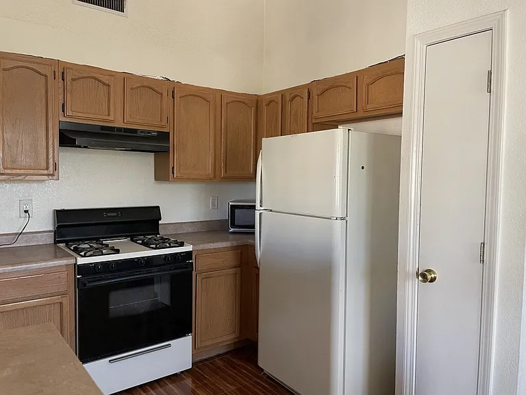 3057 Manny Aguilera Dr — Photo 13