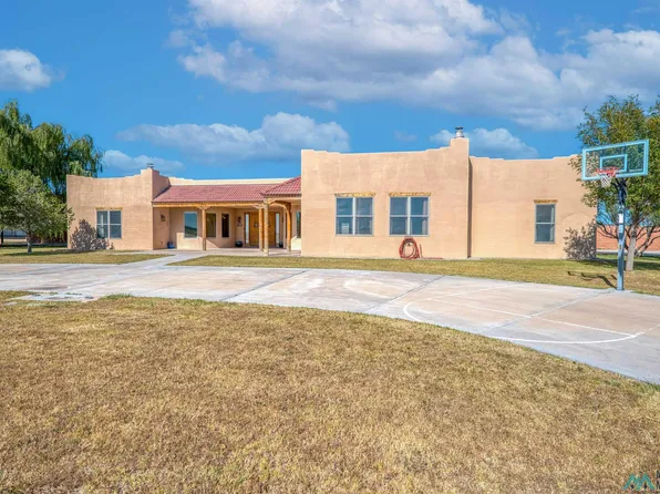 5015 Thunderbird Rd, Roswell, NM 88201