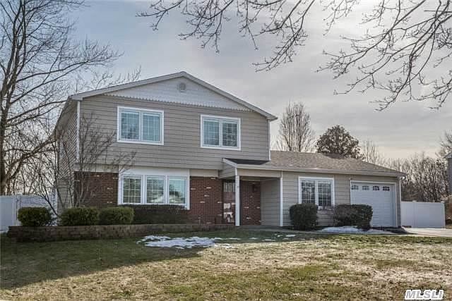 1st image of 44 Strathmore Village Dr