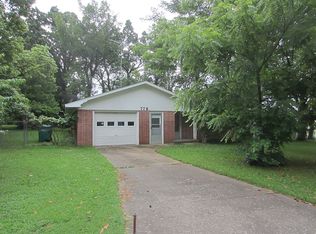 779 Sunrise Dr, Springdale, AR 72764