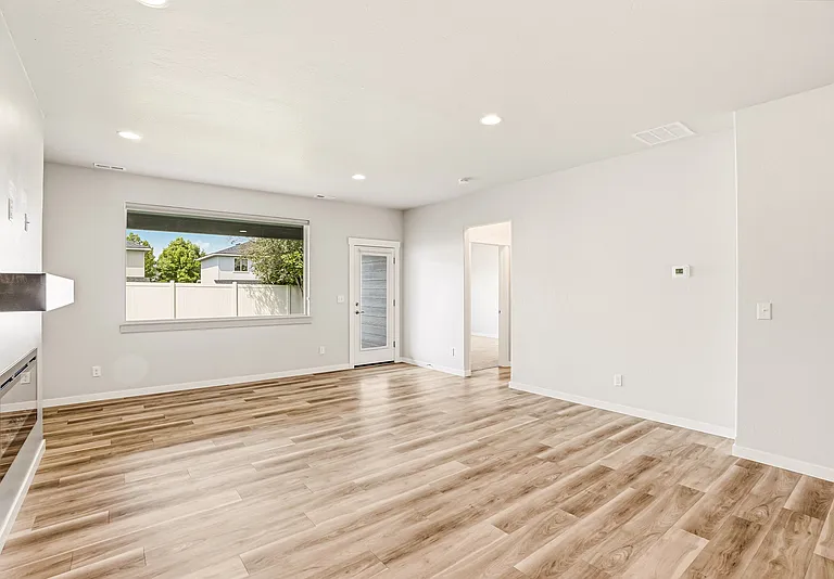 1231 N Tschirley St #1 — Photo 7