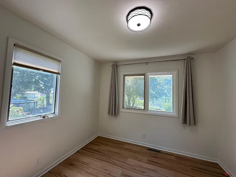 1839 W Arlington Cir — Photo 26