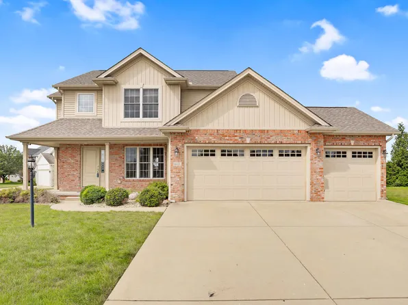 1705 N Brook Ct, Mahomet, IL 61853