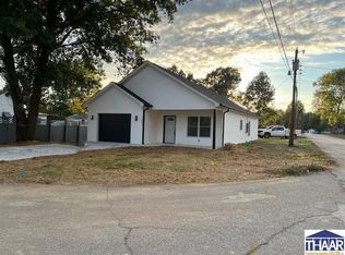 2196 N 3rd St, Terre Haute, IN 47803