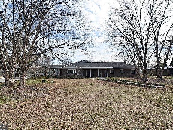 3rd image of 83 Will Smith Rd