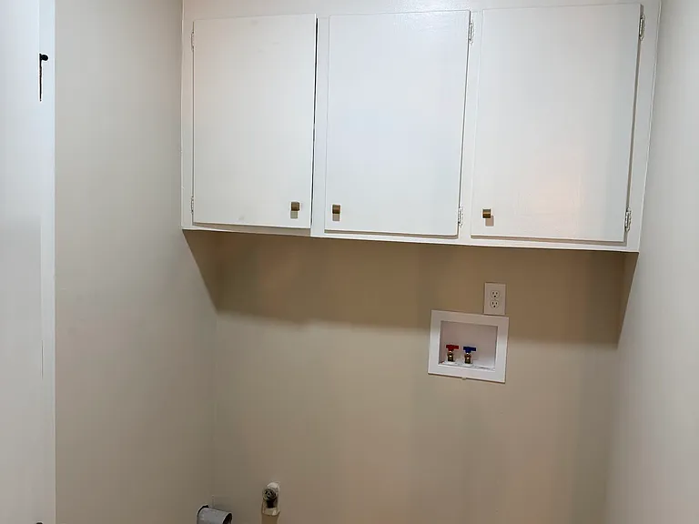 238 Cloverdale Pl — Photo 6