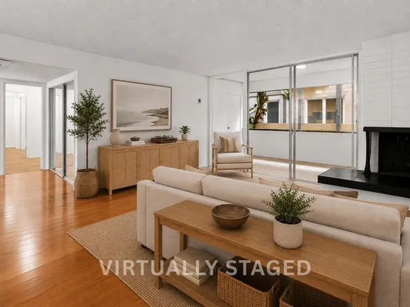 11946 Montana Ave APT 103, Los Angeles, CA 90049