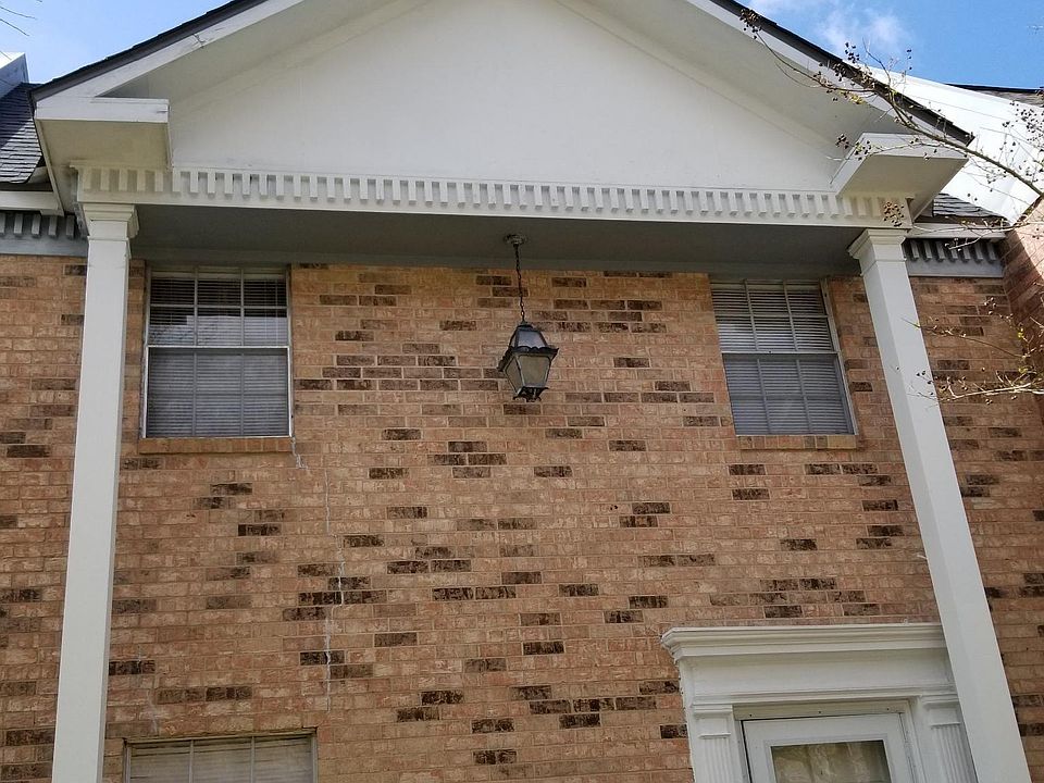 2nd image of 1324 Dulles Dr APT D