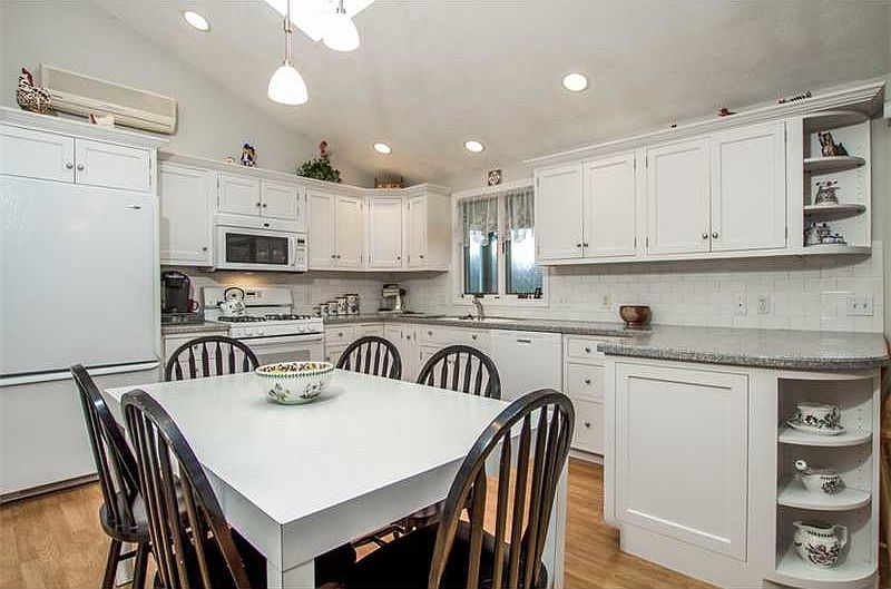 1st image of 59 White Swan Dr