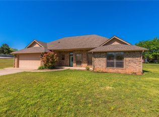 2101 Ash Lynn Ct, Blanchard, OK 73010