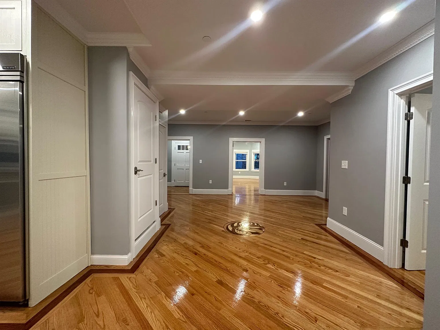 3 bed, 1500 sqft, $4,400 — Photo 4