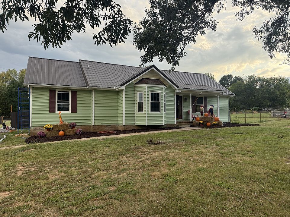 1st image of 2438 Chester Harris Rd