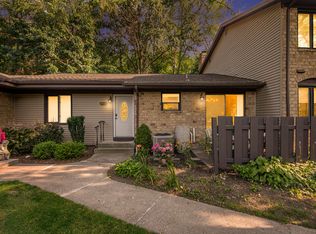 2566 Knightsbridge Rd SE, Grand Rapids, MI 49546