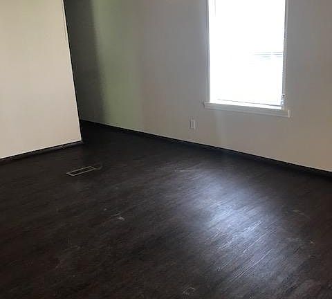 4th image of 102 Terral Ln