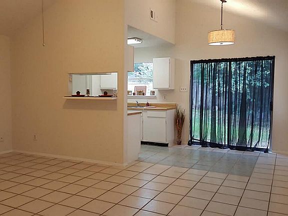 2nd image of 4406 Bunting Meadow Dr