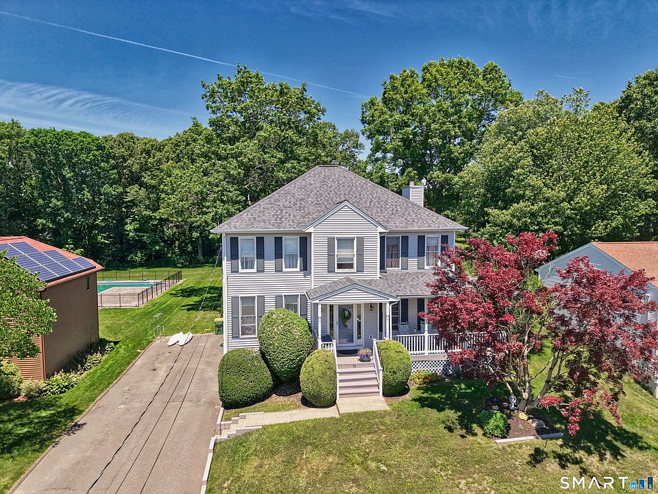 1st image of 72 Craigie Avenue