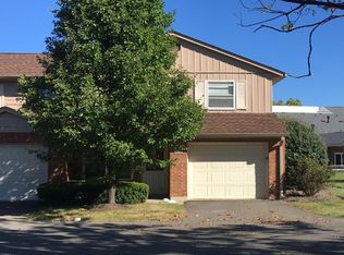 300 Jonathan Ct, Cincinnati, OH 45255