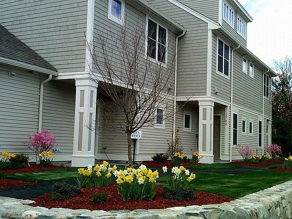 2nd image of 1701 Dogwood Cir