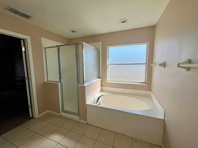 439 Bloomingdale Dr — Photo 23