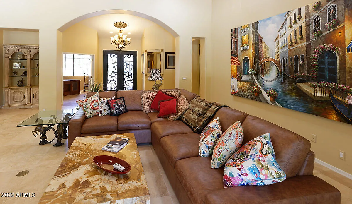 3 bed, 2.5 bath, 3133 sqft, $7,000 — Photo 3