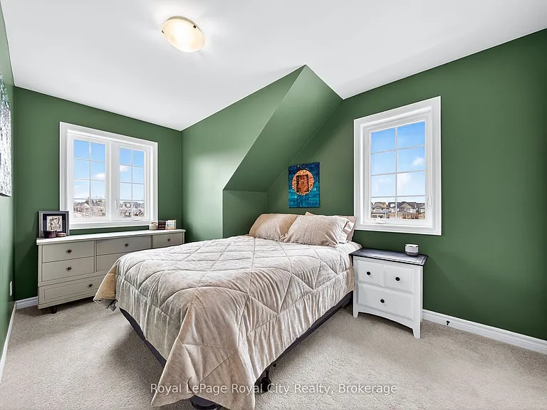 85 Mullin Dr #1B — Photo 28
