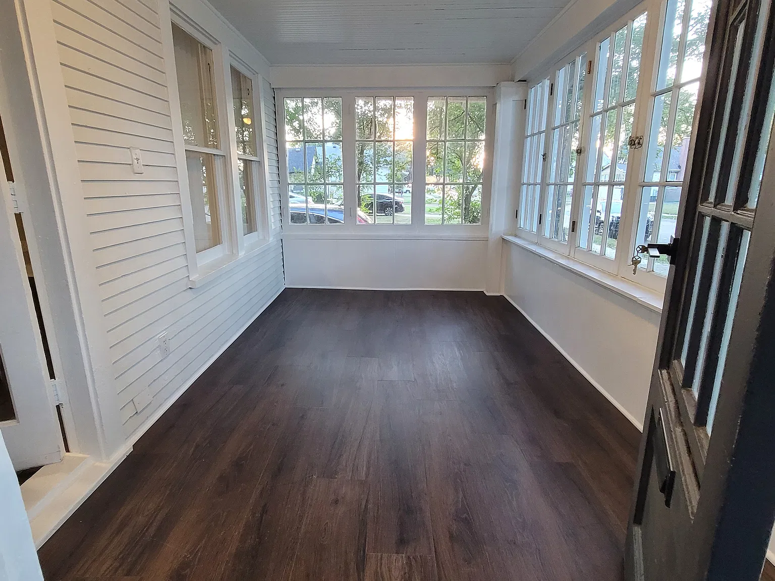 3 bed, 1175 sqft, $1,975 — Photo 2